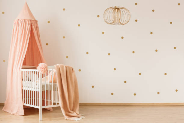 Comment faire un ciel de lit pour bébé ?